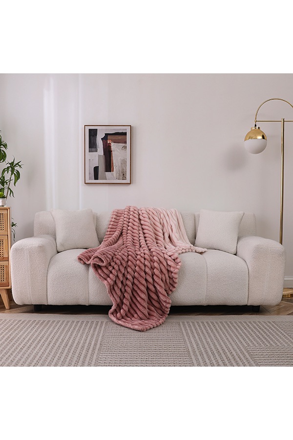 x Ombre Throw Rose$.